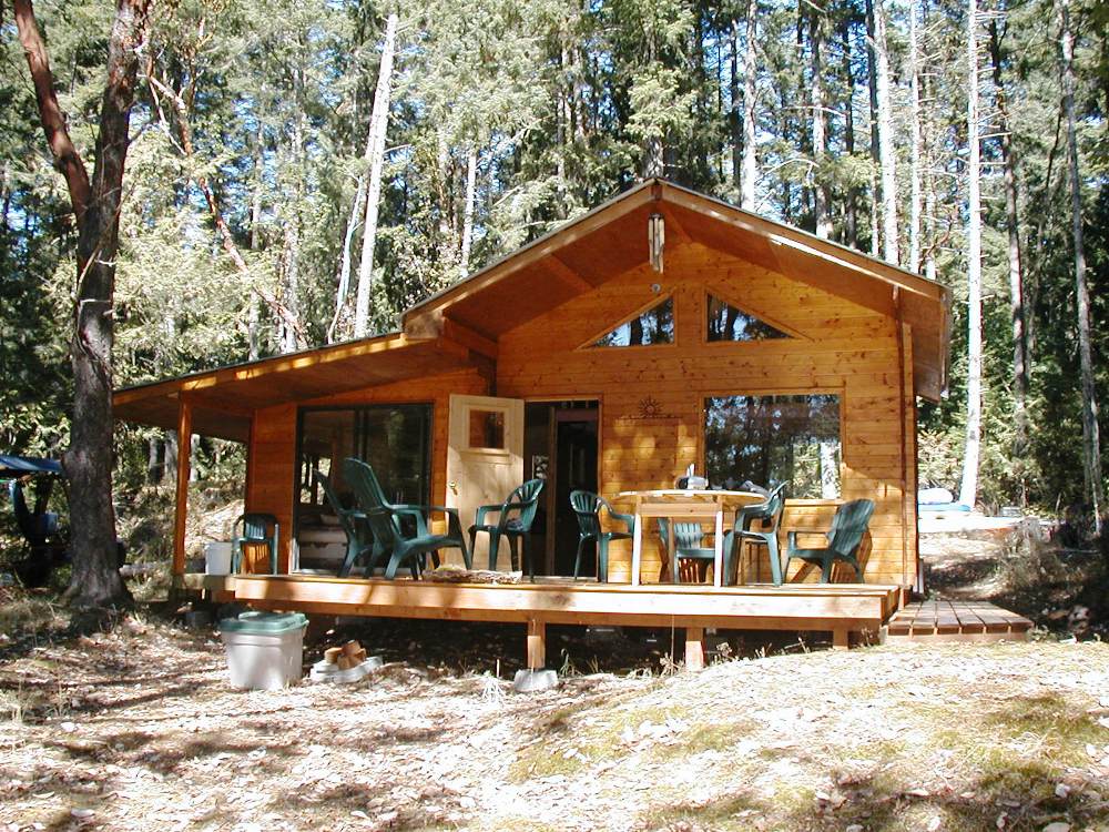 Bavarian Cottages Madrona cabin model with addition